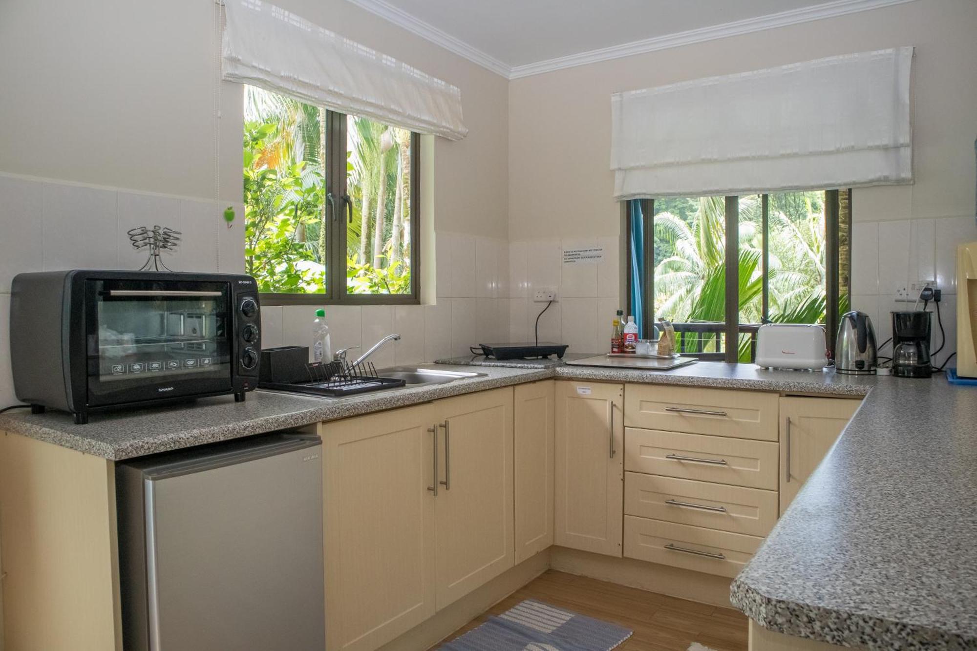 Hillside Retreat * Baie Lazare (Mahe)